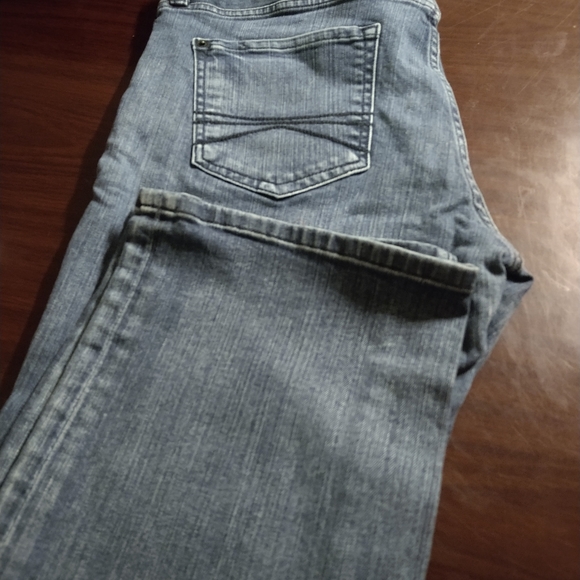 Express Jeans - Picture 2 of 5